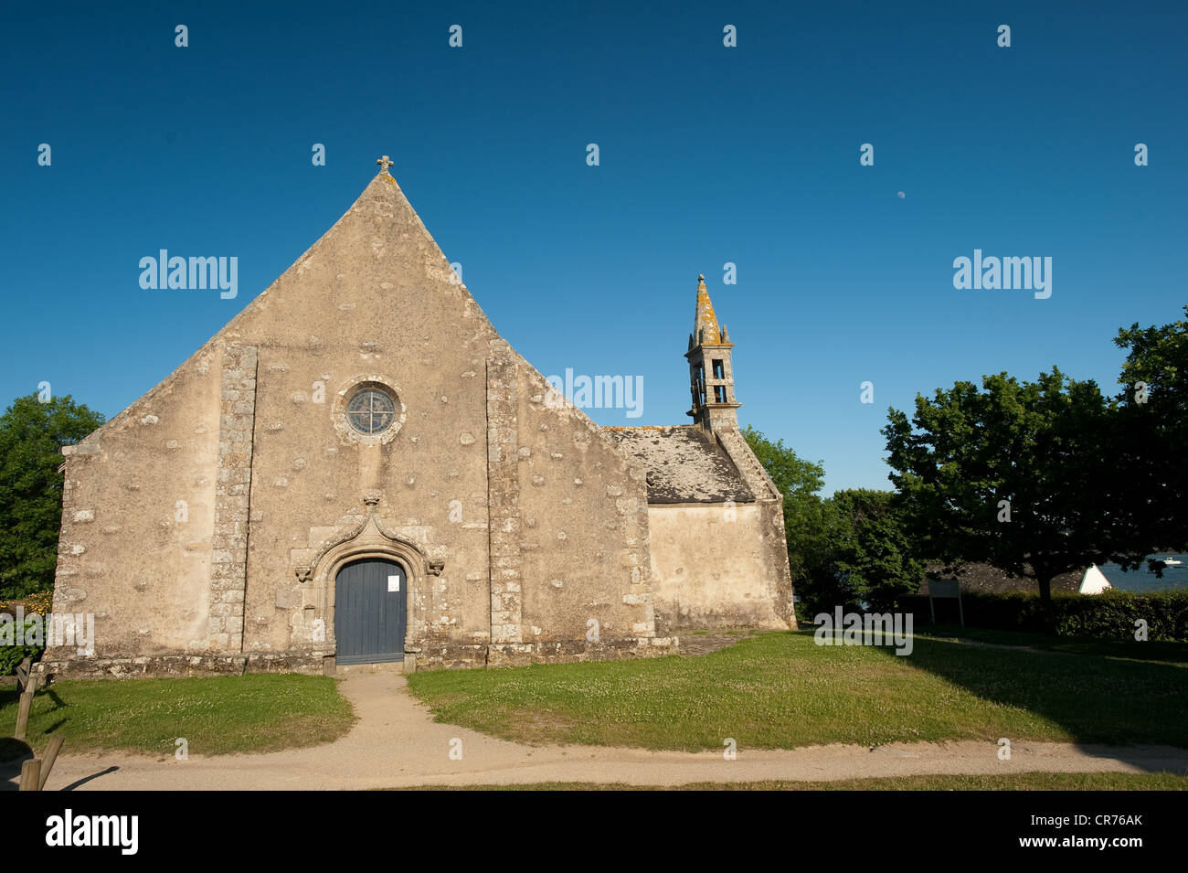 France, Morbihan, Belz, Etel River, chapel of Saint Cado on ile de Saint Cado (Saint Cado's Island) Stock Photo