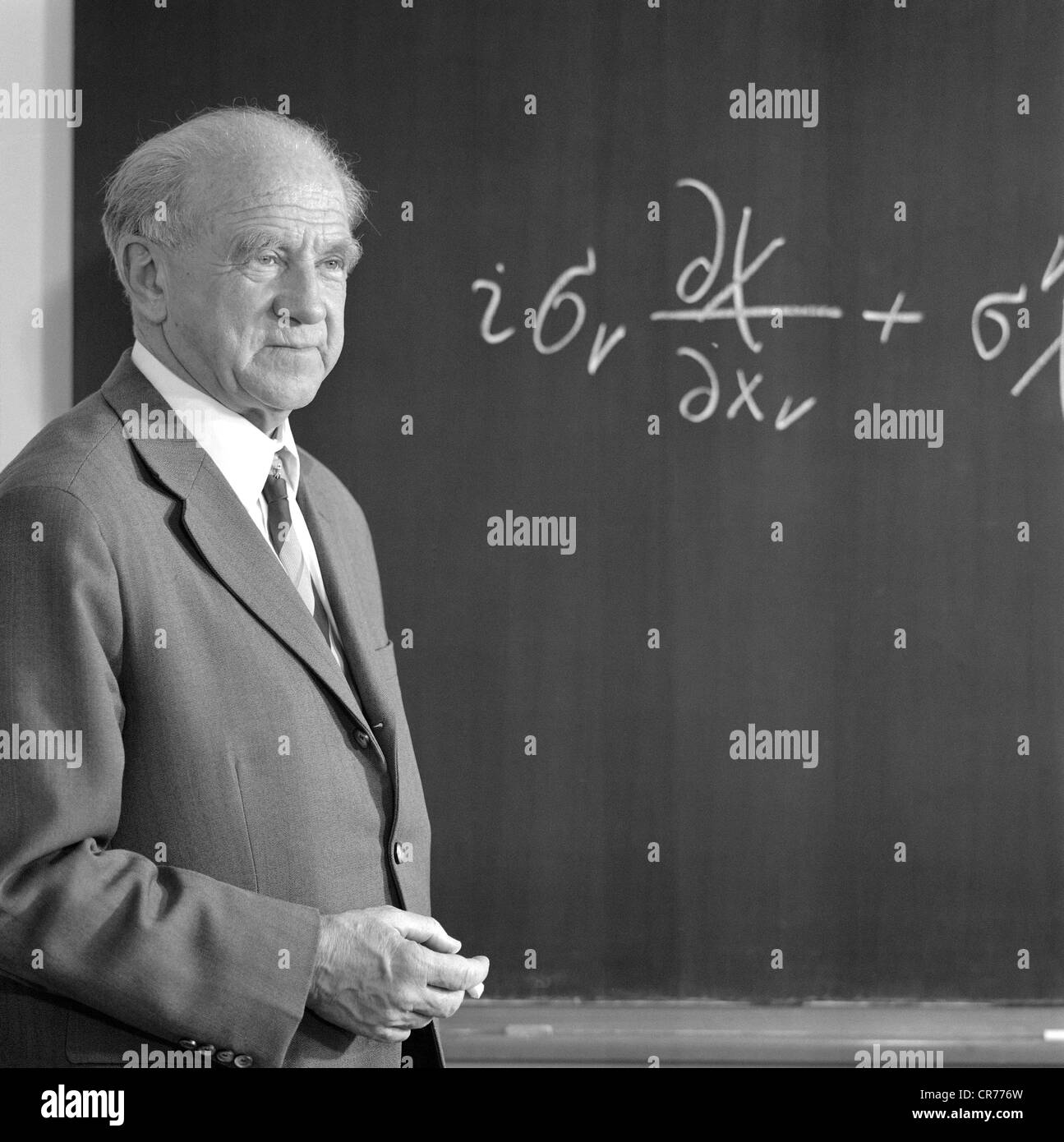 Heisenberg, Werner Karl, 5.12.1901 - 1.2.1976, German physicist, half length, late 1960s, Stock Photo