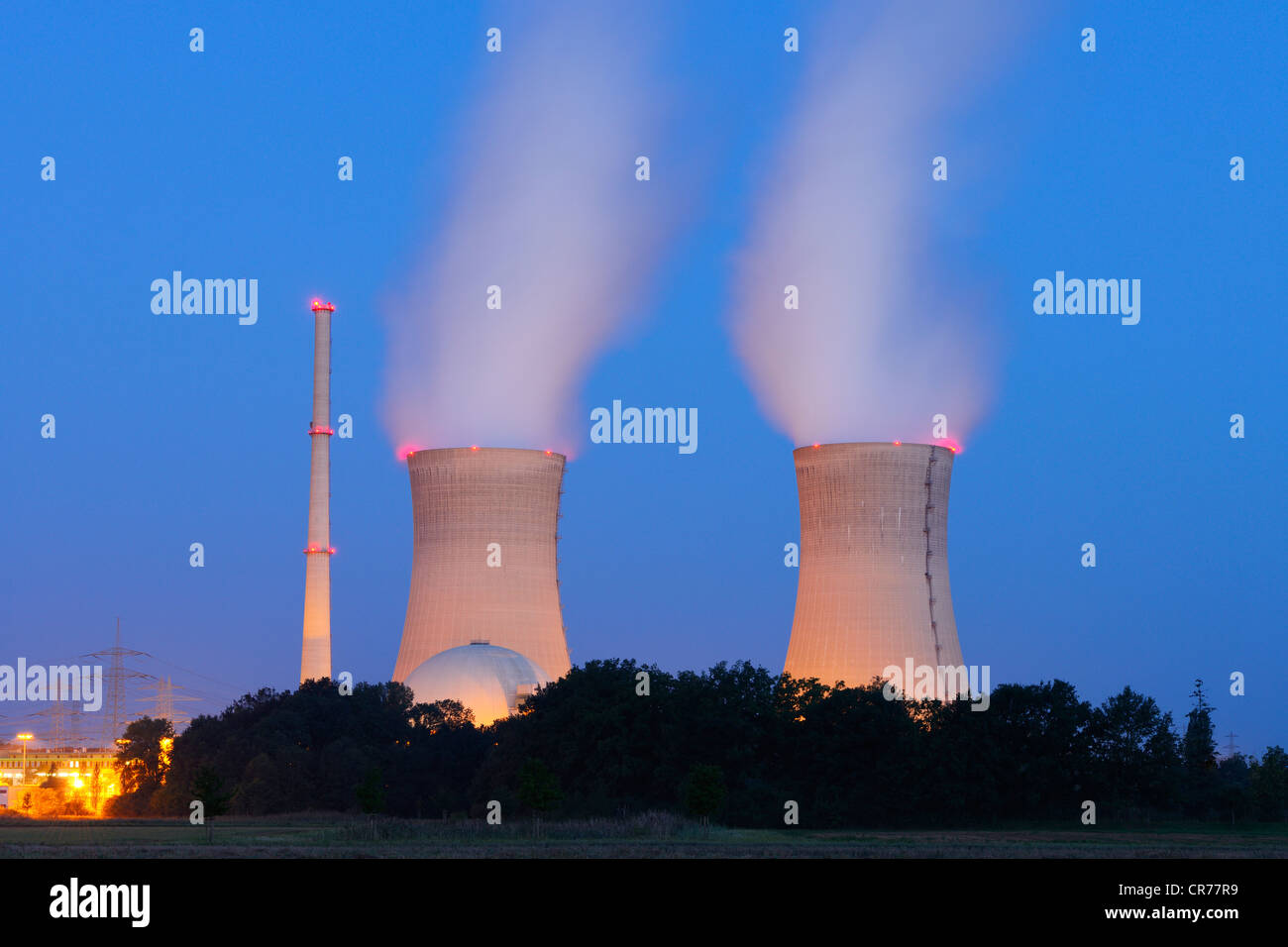 E.ON Grafenrheinfeld Nuclear Power Plant, cooling towers, near Schweinfurt, Bavaria, Germany, Europe Stock Photo
