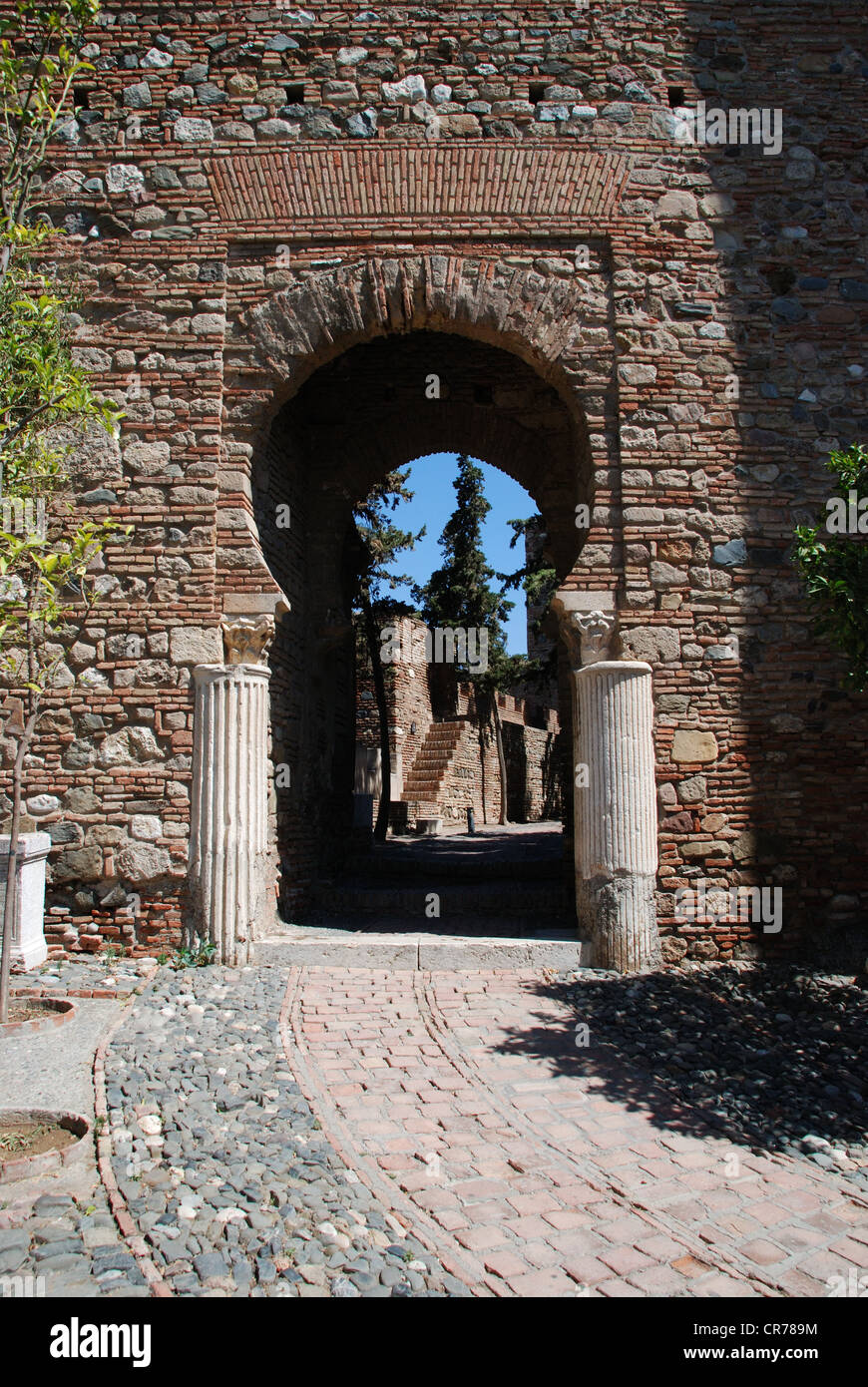 Puerta De Las Columnas Alcazaba Hi res Stock Photography And Images Alamy puerta-de-las-columnas-alcazaba-hi-res-stock-photography-and-images-alamy