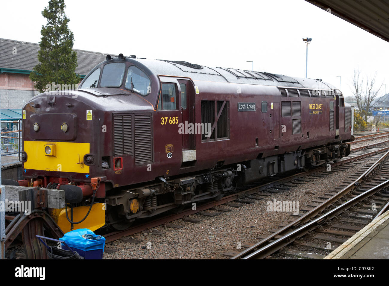west coast railways class 37 locomotive train loch arkaig at fort william station scotland uk Stock Photo