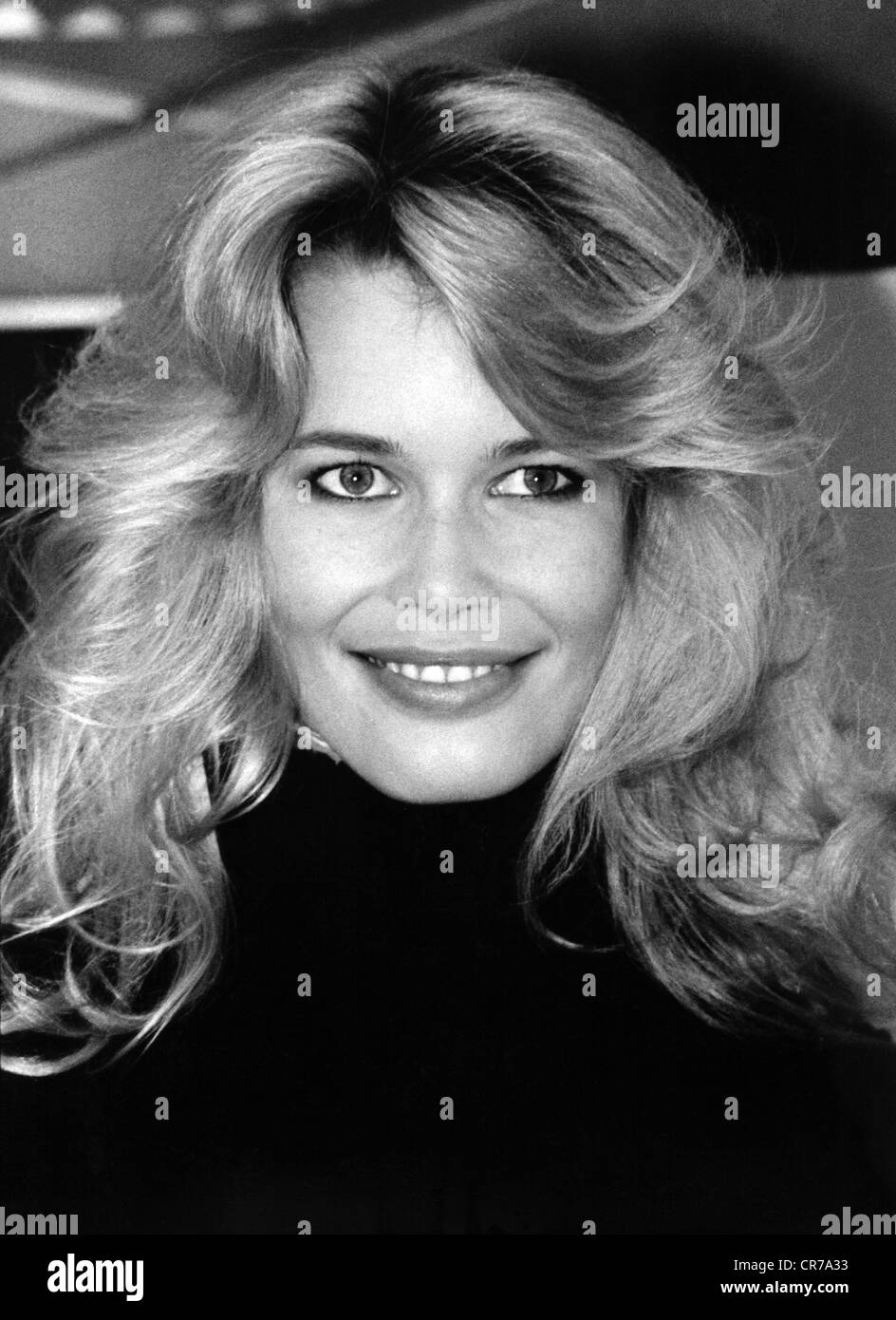Schiffer, Claudia, *25.8.1970, German model, portrait, Munich, 1995, , Stock Photo