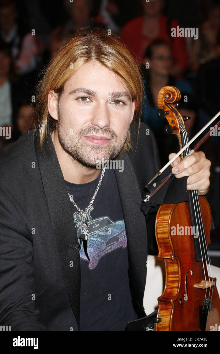 Garrett, David, * 4.9.1980, German American musician (violinist), portrait, guest in the German TV talk show "Markus Lanz", Hamburg, 29.9.2010, Stock Photo