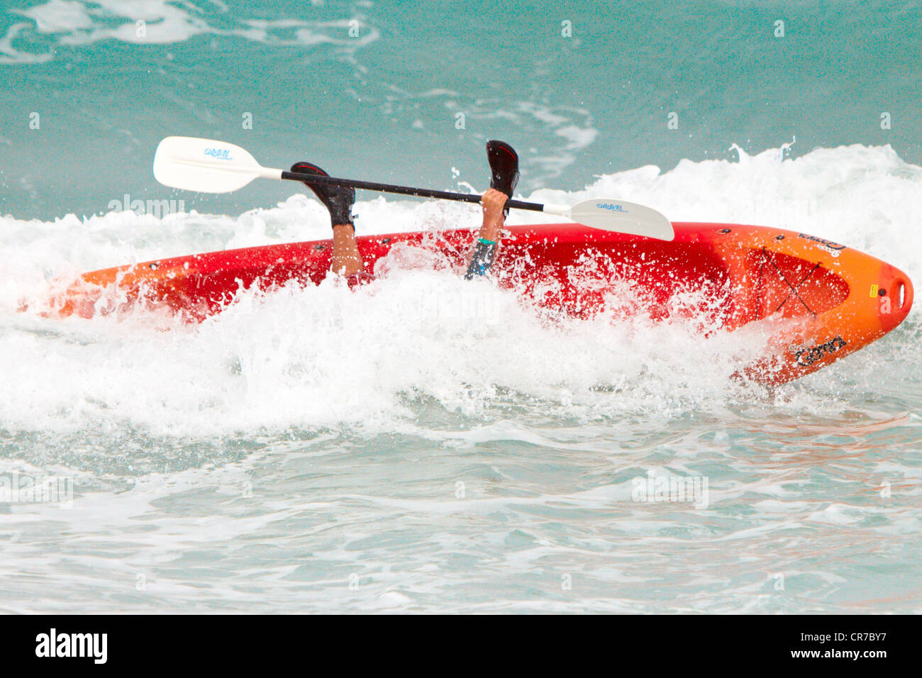 Kayaking in breaking waves hires stock photography and images Alamy