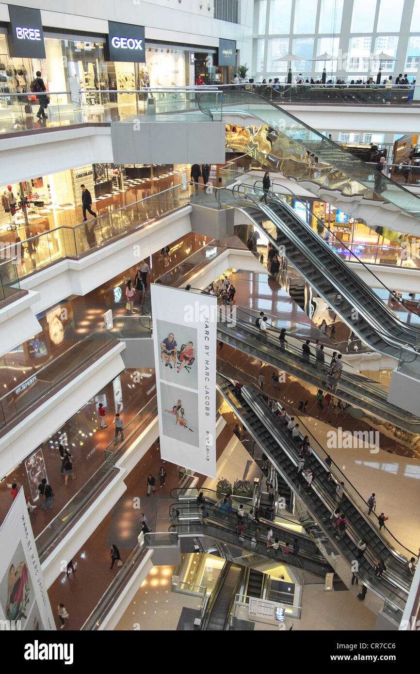 Interior of Festival Walk shopping mall in Hong Kong Stock Photo - Alamy