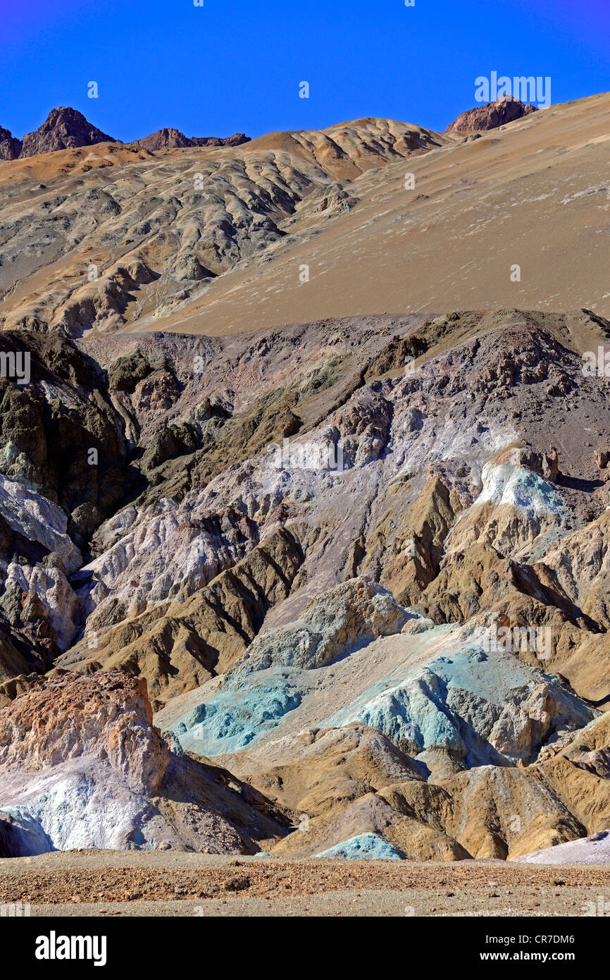 artist's palette death valley minerals