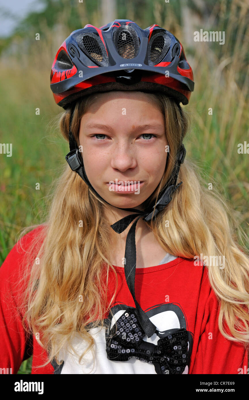 Teenager bike helmet hotsell