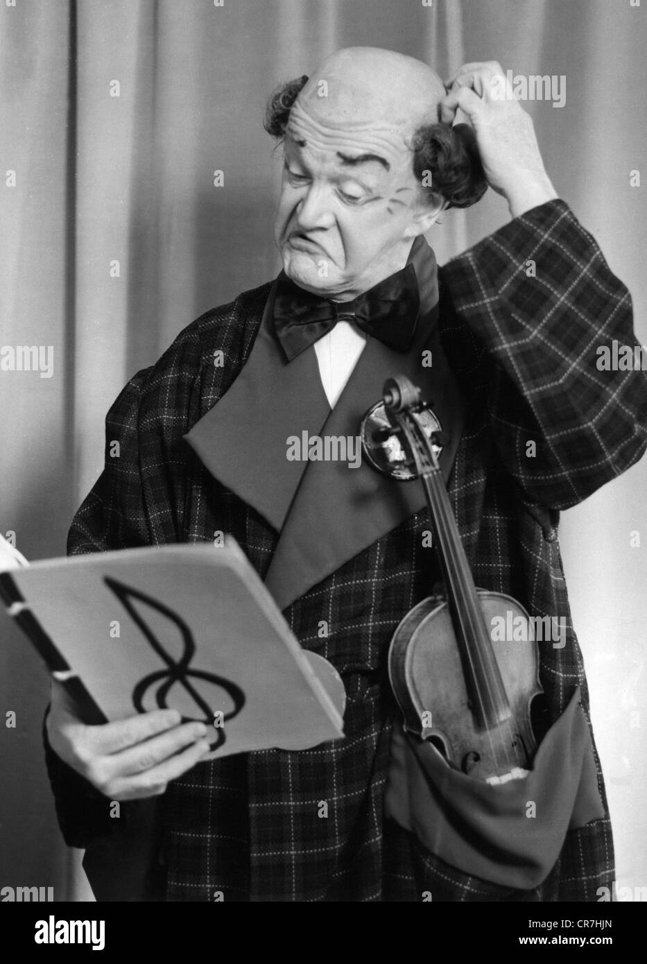 NUK, 14.7.1908 - 1.5.1998, German musical clown, half length, 1950s, Stock Photo