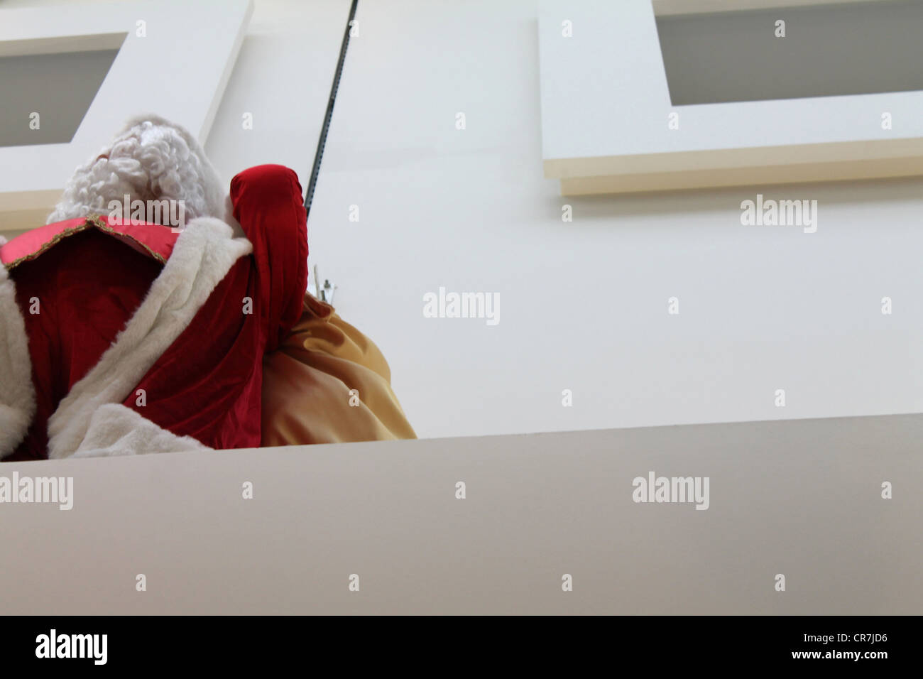 Santa display in Oxford, Christmas 2011 Stock Photo