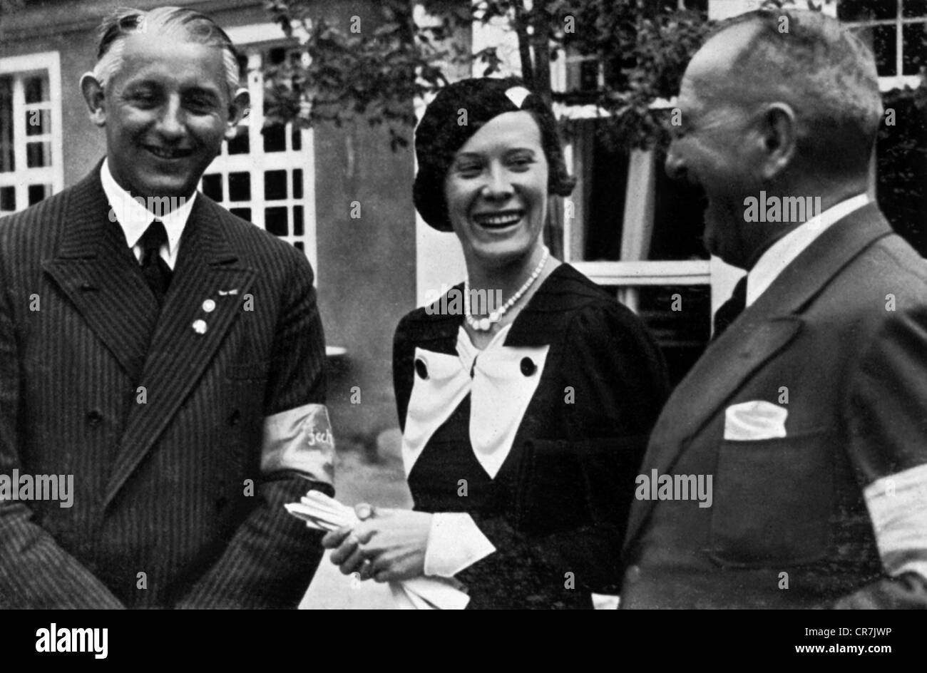 Casmir, Erwin, 2.12.1895 - 19.4.1982, German fencer (left), with Hedwig Haas and Erckrath de Bary, circa 1935, Stock Photo