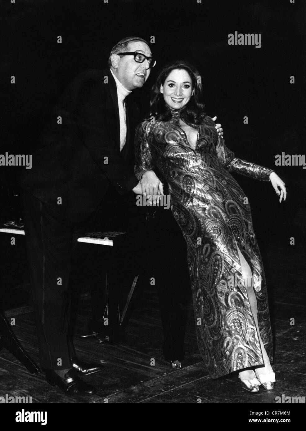 Kreisler, Georg, 18.7.1922 - 22.11.2011, Austrian-American cabarettist, with wife Topsy Kueppers, 1970s, Stock Photo