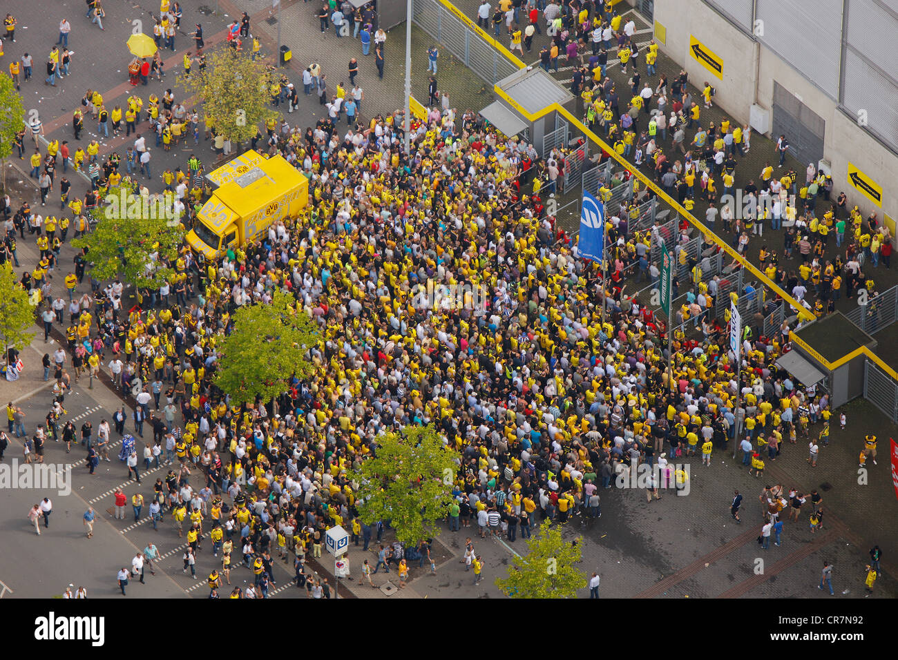 Aerial view, fans being controlled at the stadium entrance