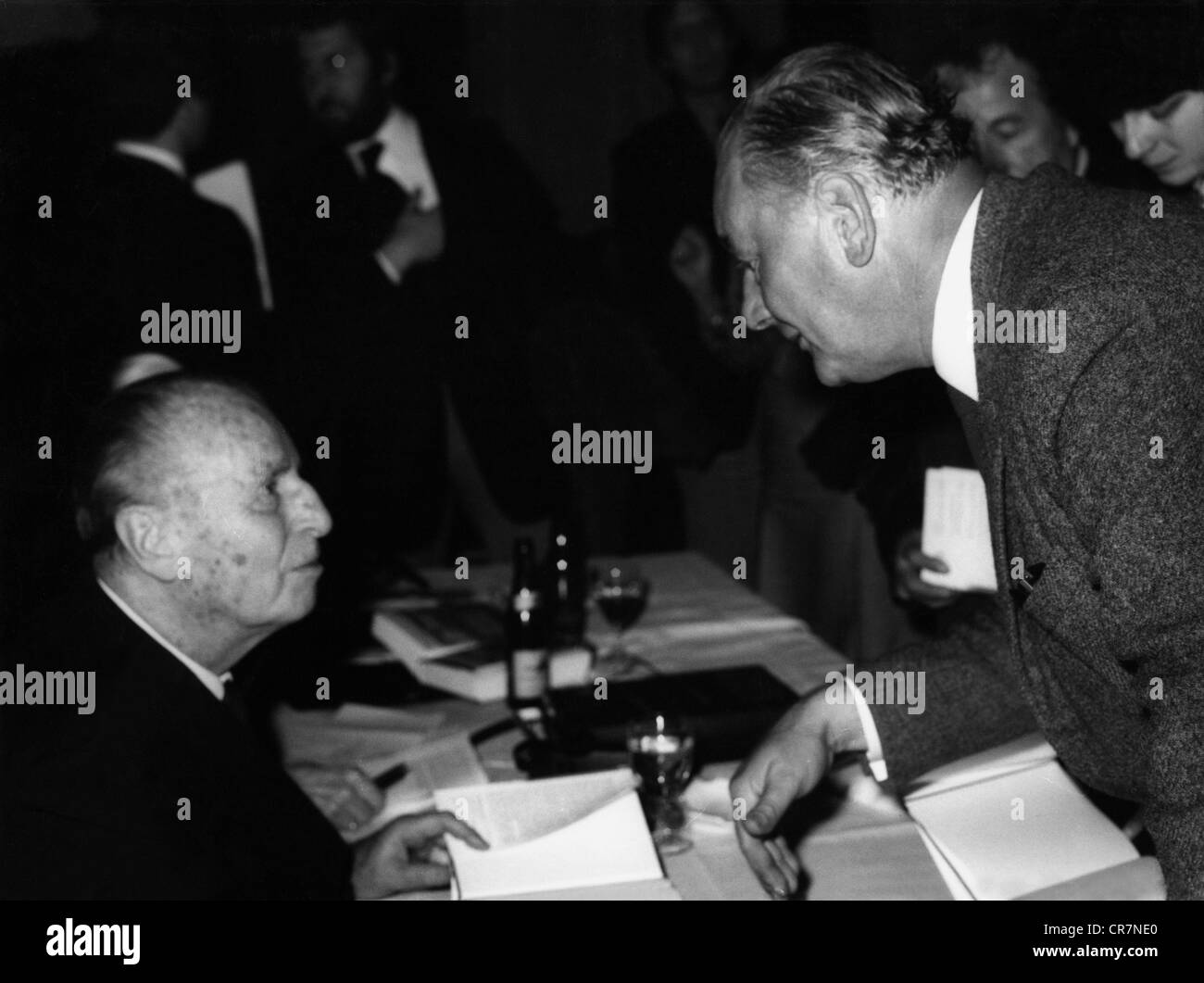 Mosley, Oswald, 6th Baronet of Ancoats, 16.11.1896 - 3.12.1980, British politician (BUF), with Adolf von Thadden (NPD), meeting, Gesellschaft für Freie Publizistik, Munich, 15.1.1975, Stock Photo