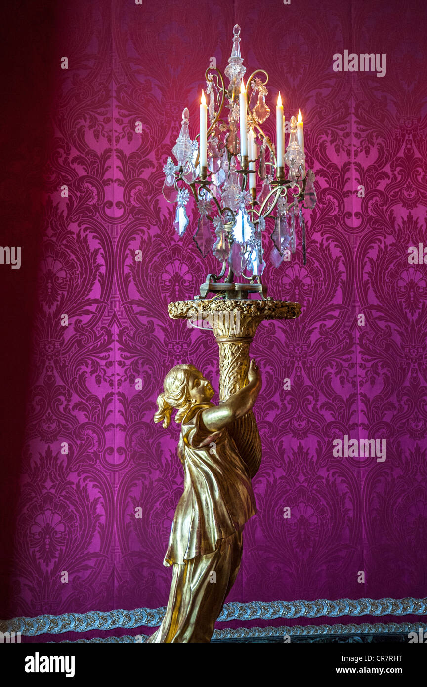 Statue light hires stock photography and images Alamy