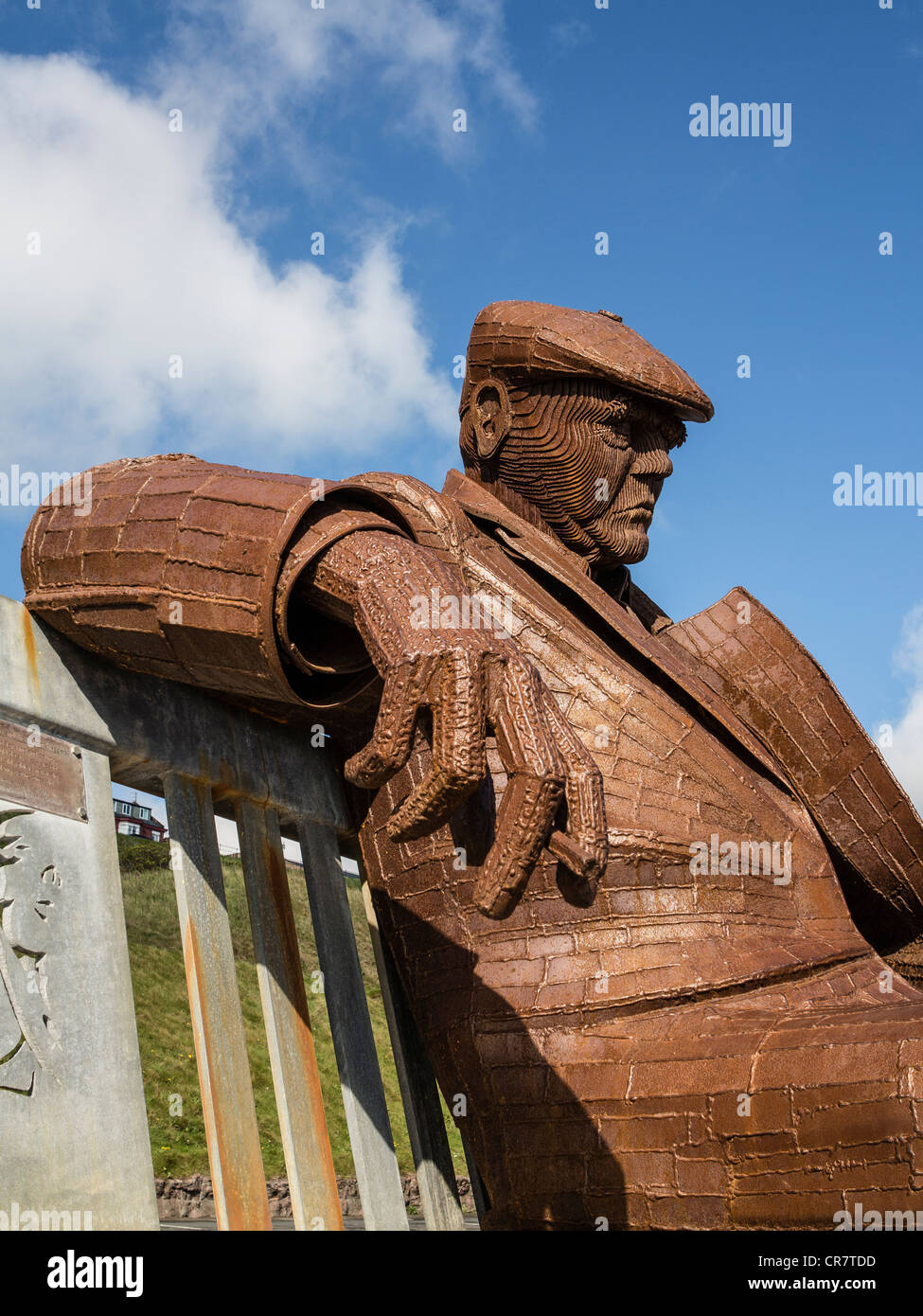 Metal sculpture of Freddie Gilroy and the Belsen Stragglers by Ray Lonsdale on Royal Albert Drive Scarborough UK Stock Photo