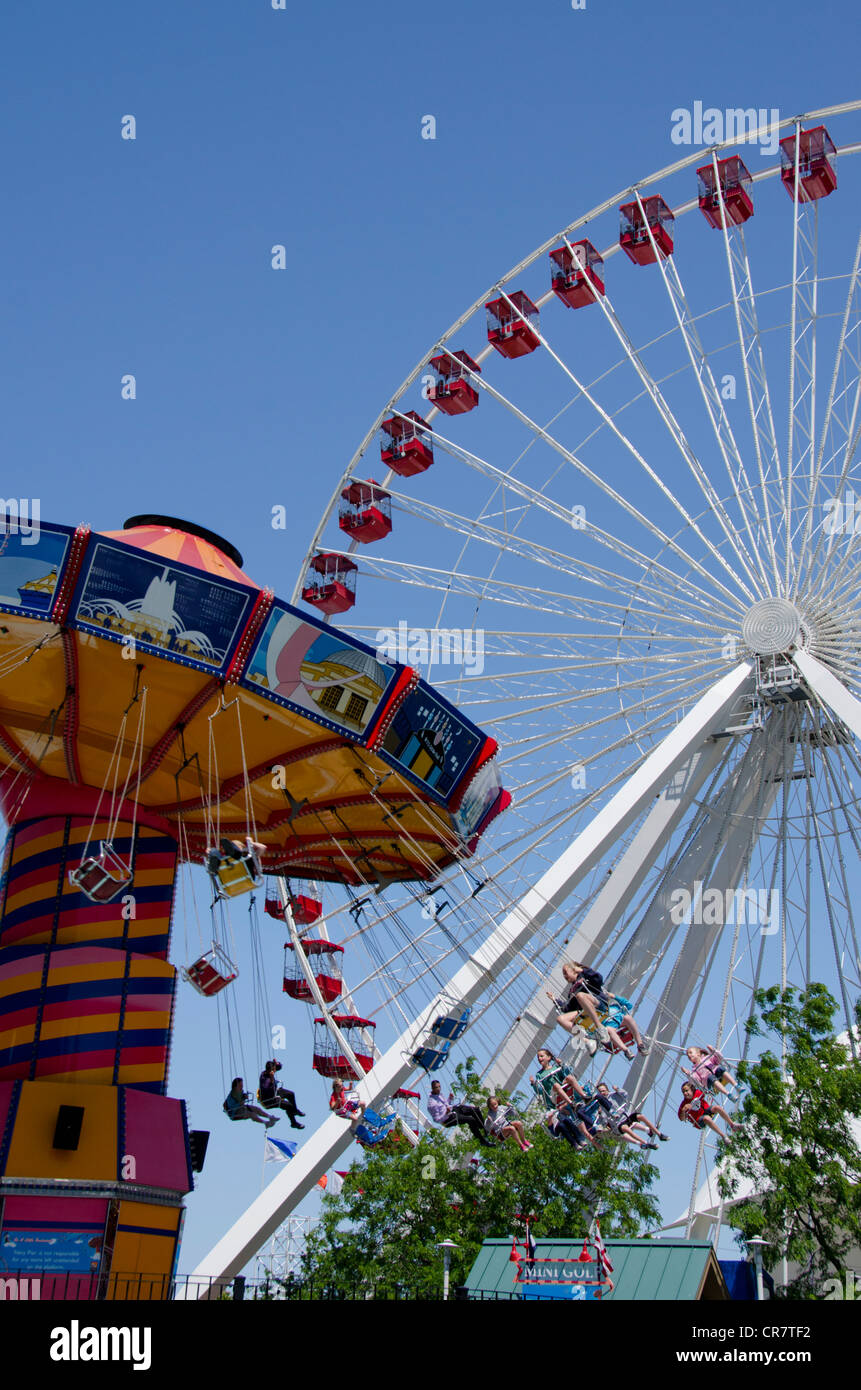 Illinois, Chicago. Navy Pier along the shores of Lake Michigan. Stock Photo