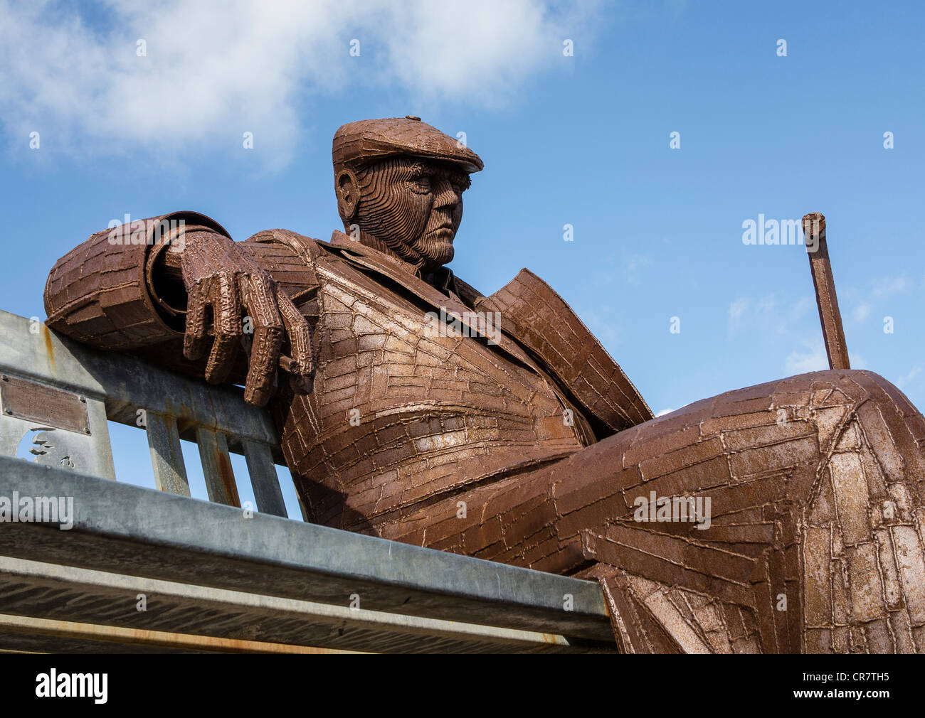 Metal sculpture of Freddie Gilroy and the Belsen Stragglers by Ray Lonsdale on Royal Albert Drive Scarborough UK Stock Photo