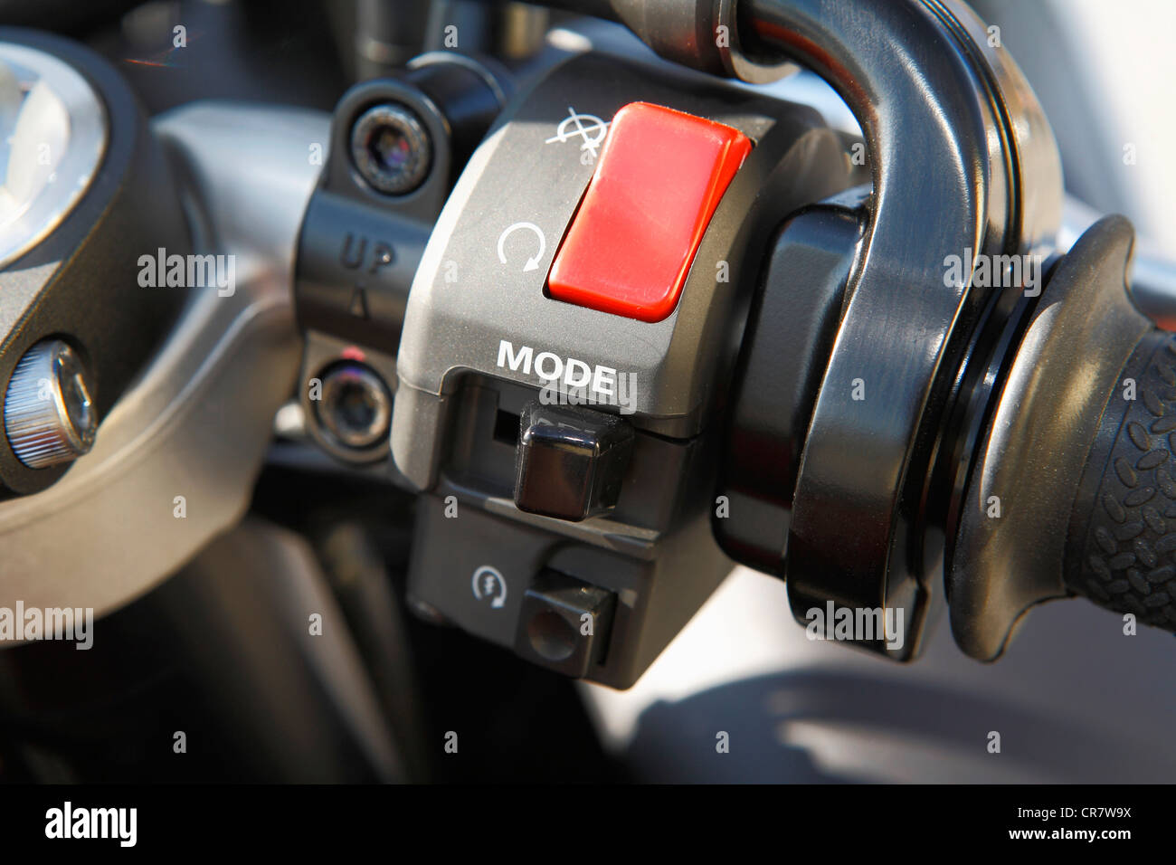 r1 handlebars