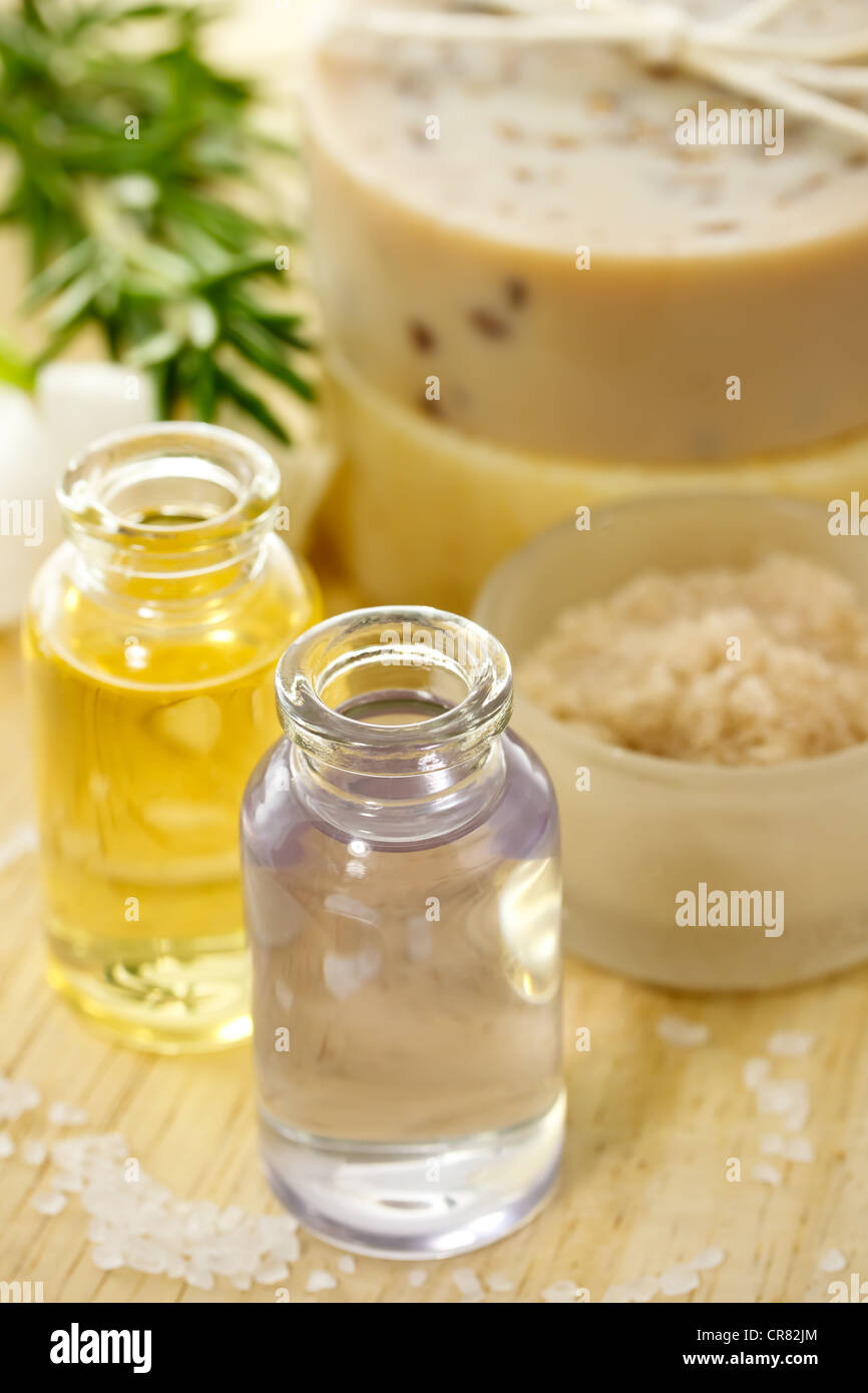 Essential Oils and Aromatherapy (Body Care, Spa Stock Photo Alamy