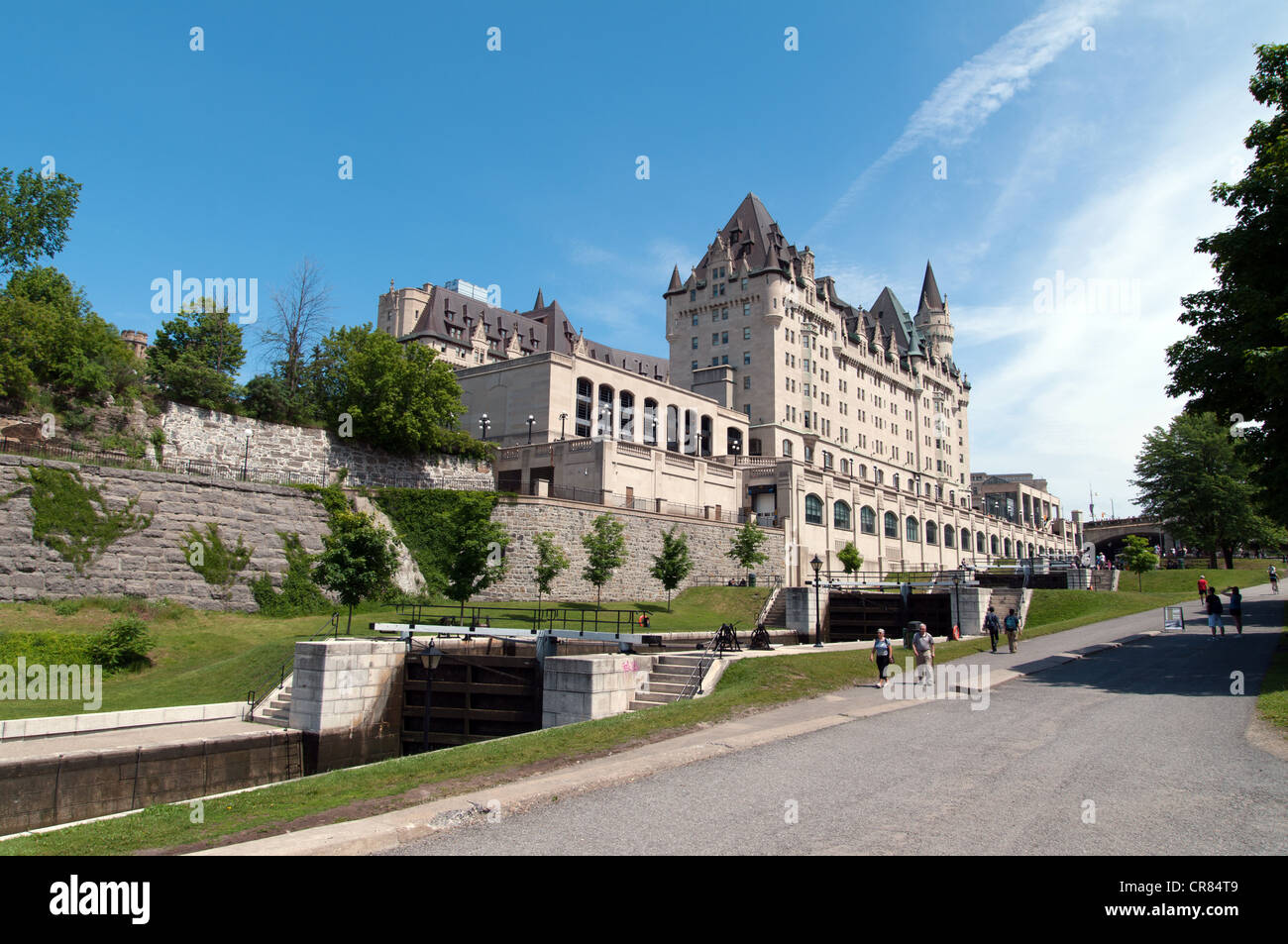 Rideau Locks With Fairmont Chateau Laurier In The Background Ottawa Stock Photo Alamy Rideau Locks With Fairmont Chateau Laurier In The Background Ottawa Stock Photo Alamy