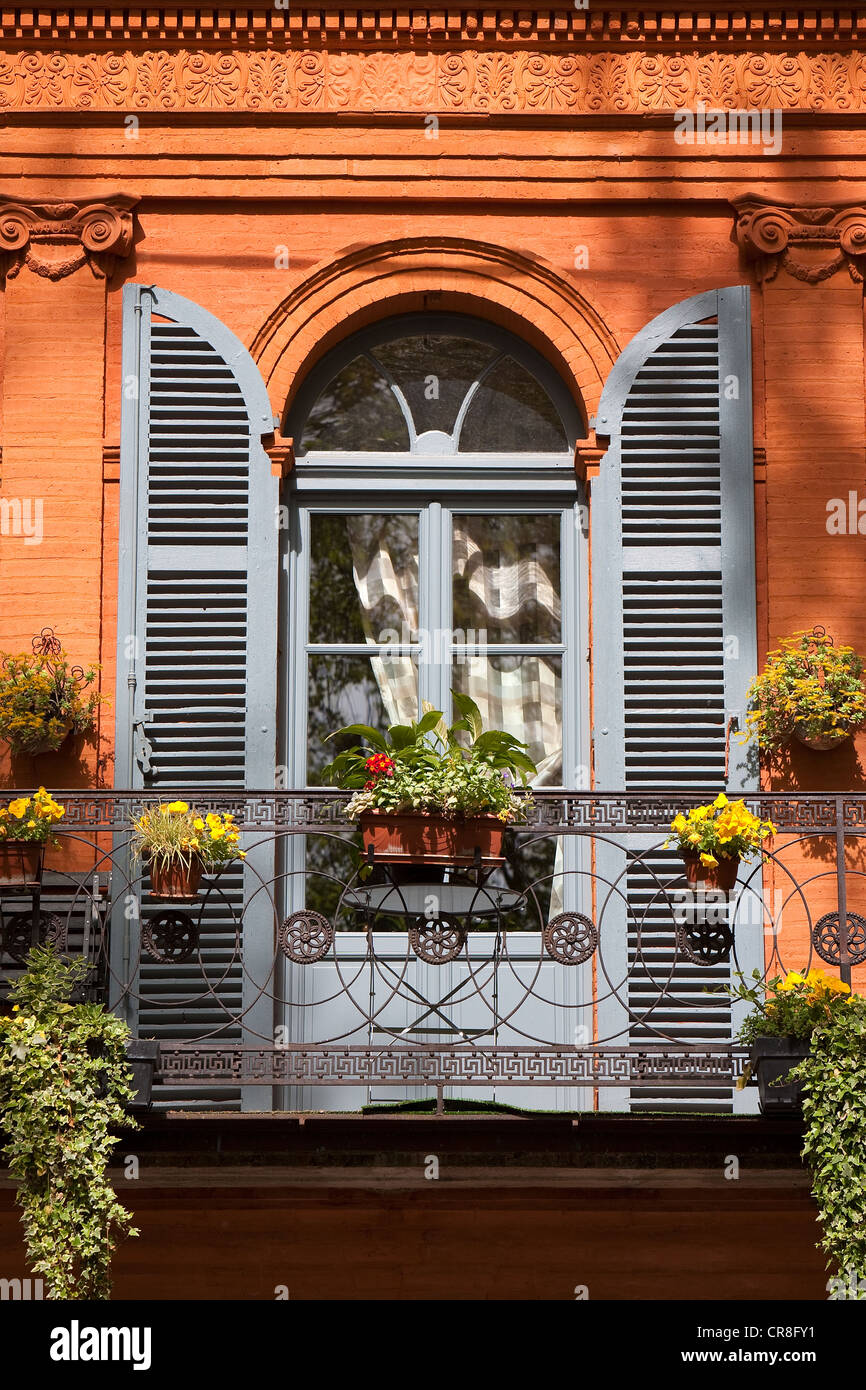 France, Tarn et Garonne, Montauban, window and balcony Stock Photo