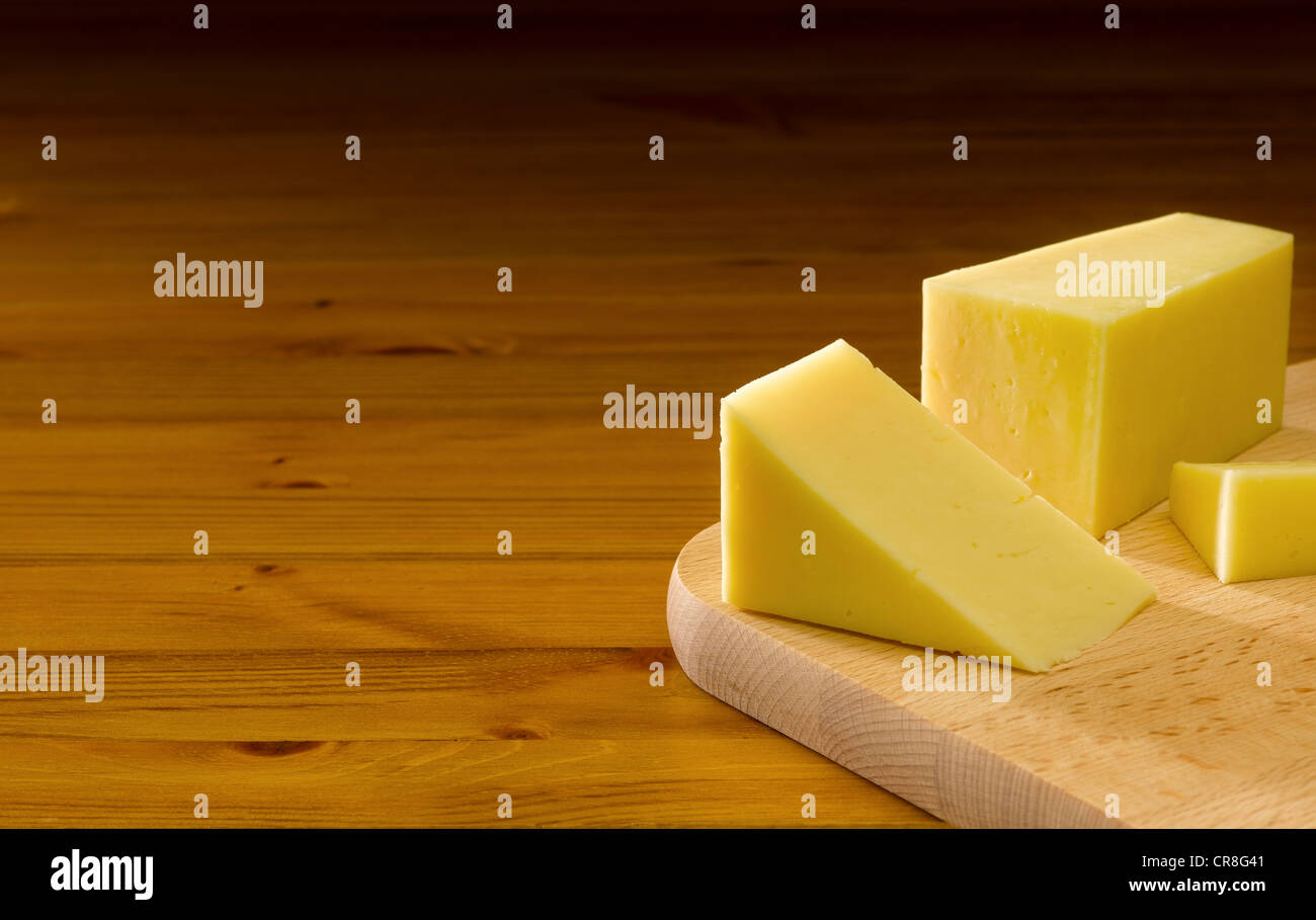 Crumbly cheddar cheese hi-res stock photography and images - Alamy