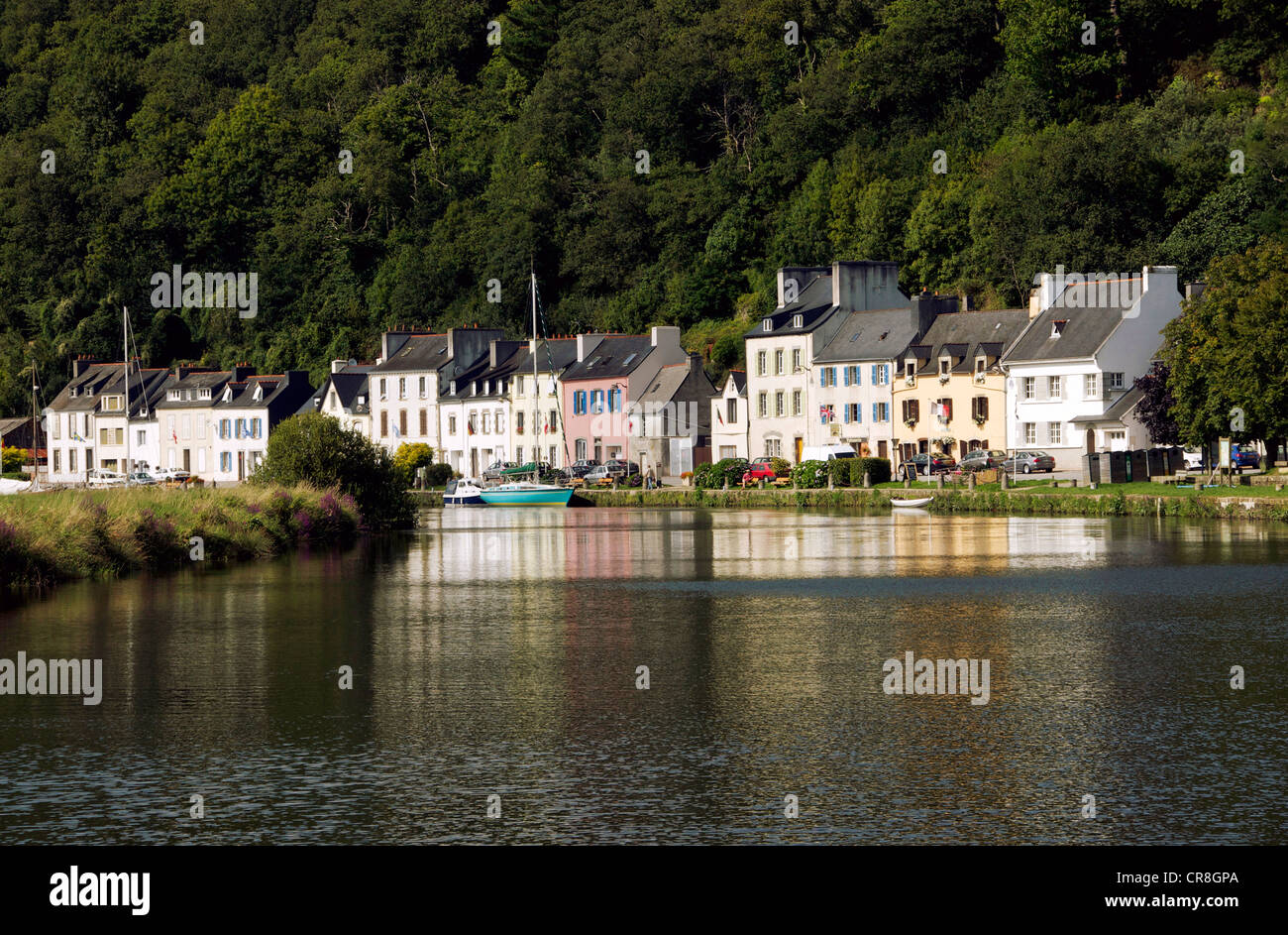 France, Finistere, Port Launay, houses facade Stock Photo Alamy