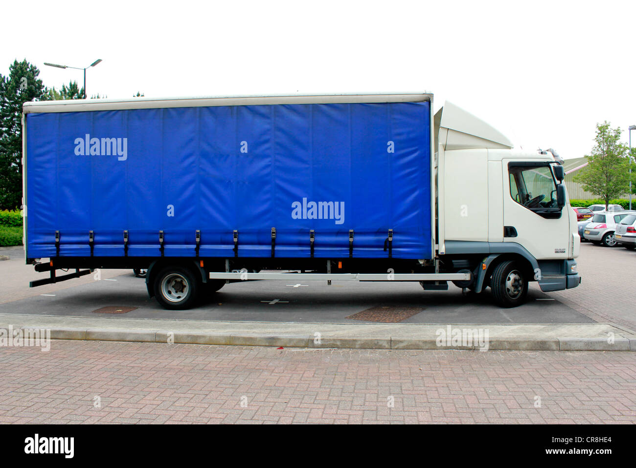 Container truck tires hires stock photography and images Alamy
