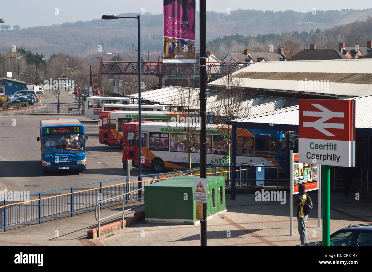 Caerphilly Caerphilli, South Wales, Bus and Railway Station Stock Photo
