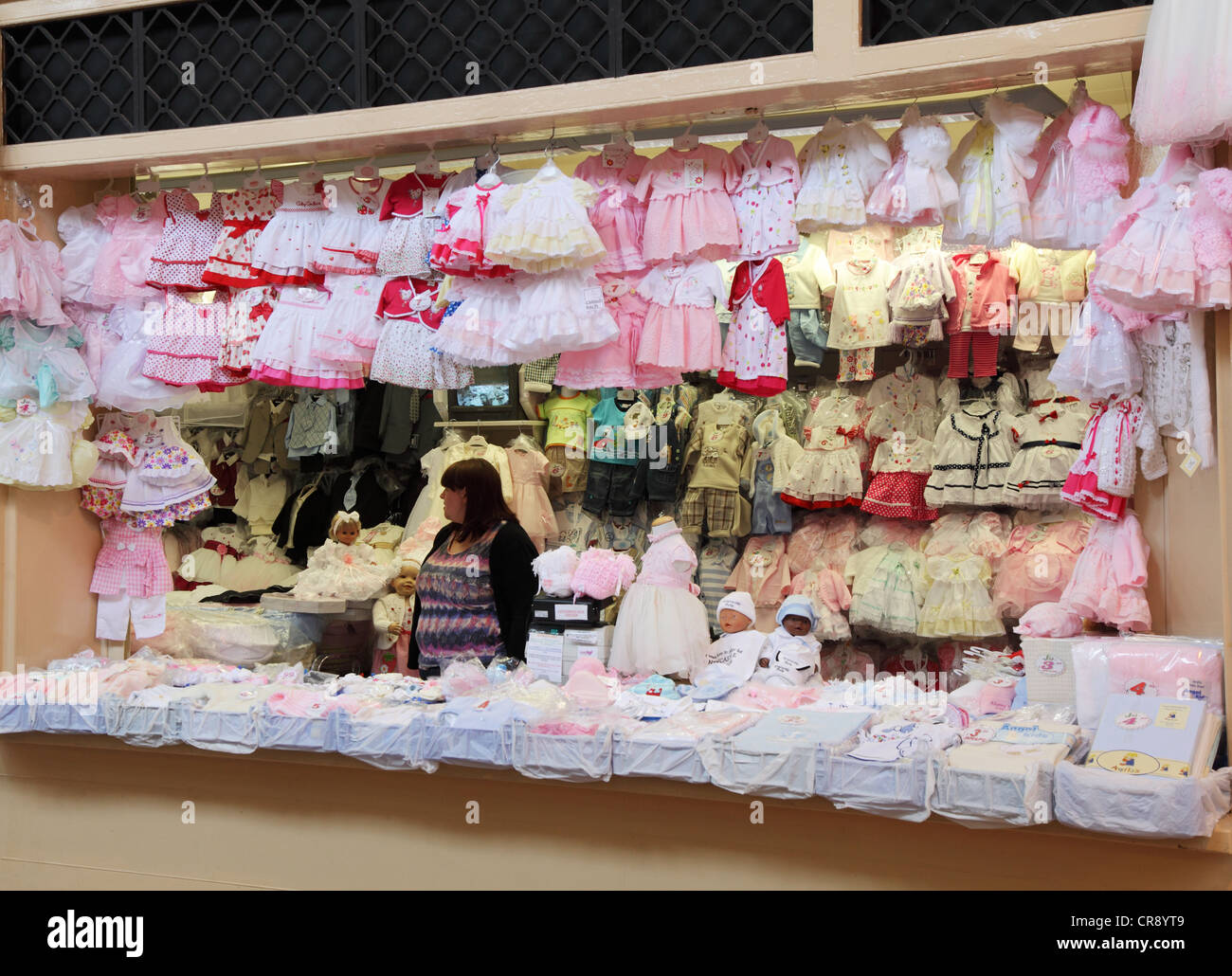 Inside clothes shop uk High Resolution Stock Photography and Images Alamy