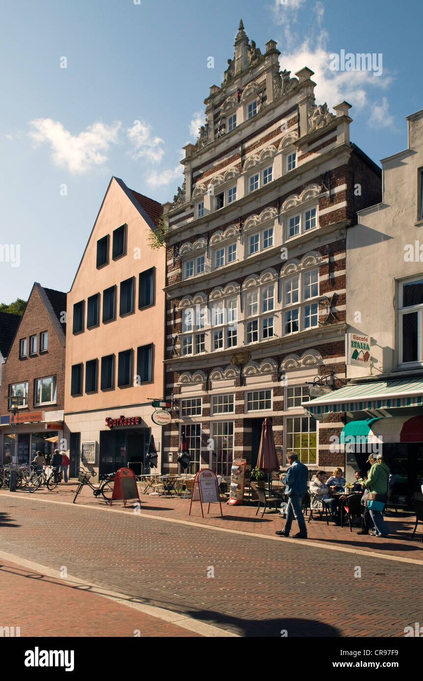 East Frisian house in Norden-Norddeich, Ostfriesland, East Frisia, Lower Saxony, Germany, Europe Stock Photo