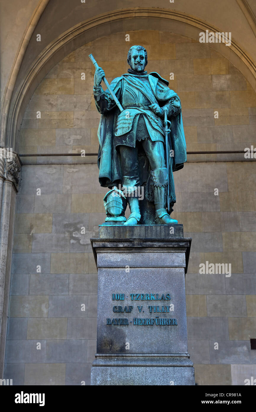 Statue of Count von Tilly, Bavarian military leader in front of the Feldherrnhalle, Field Marshals' Hall, Munich, Bavaria Stock Photo