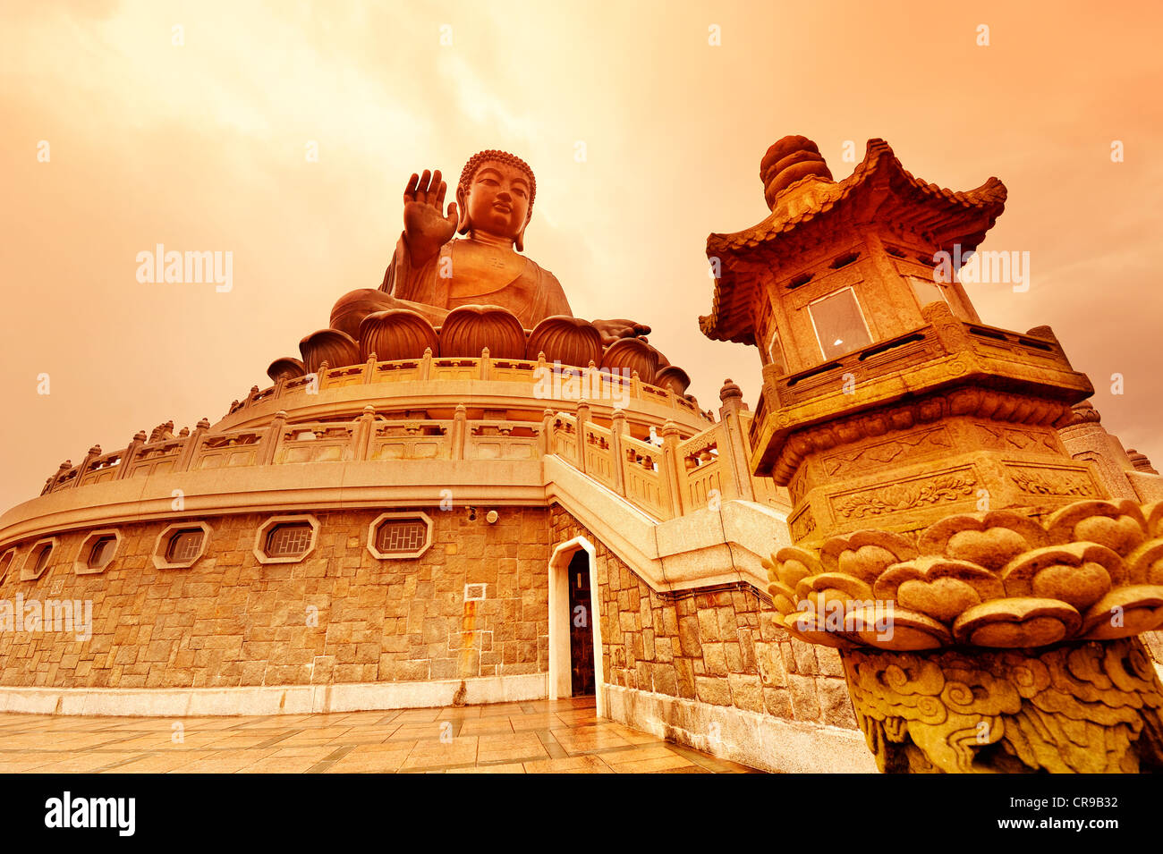 Buddha hong kong big giant hi-res stock photography and images - Alamy
