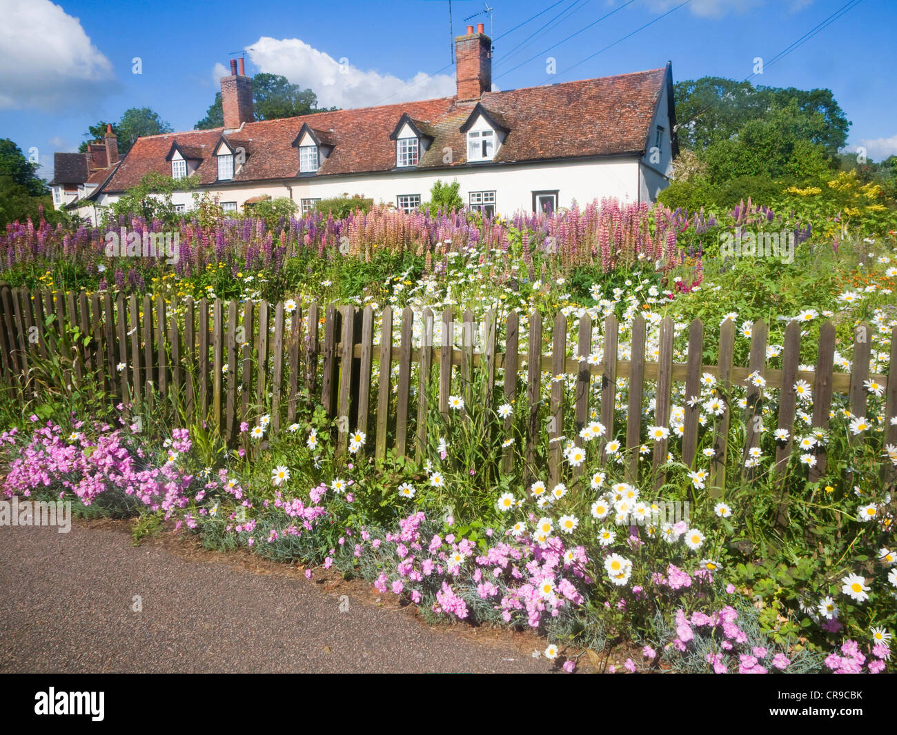Pretty cottage garden Great Finborough, Suffolk, England Stock Photo