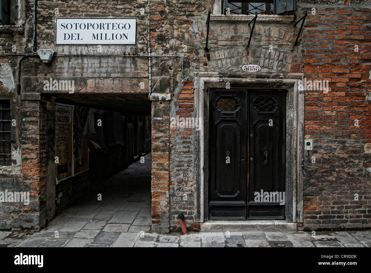 The area of Cannaregio and the courtyard of Corte Prima Del Milion in Stock  Photo - Alamy