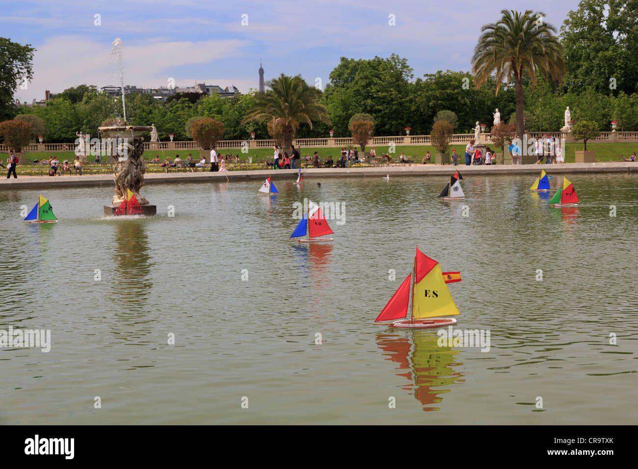 Luxembourg Gardens, Paris. Model sailing boats on the Grand Bassin. Stock Photo
