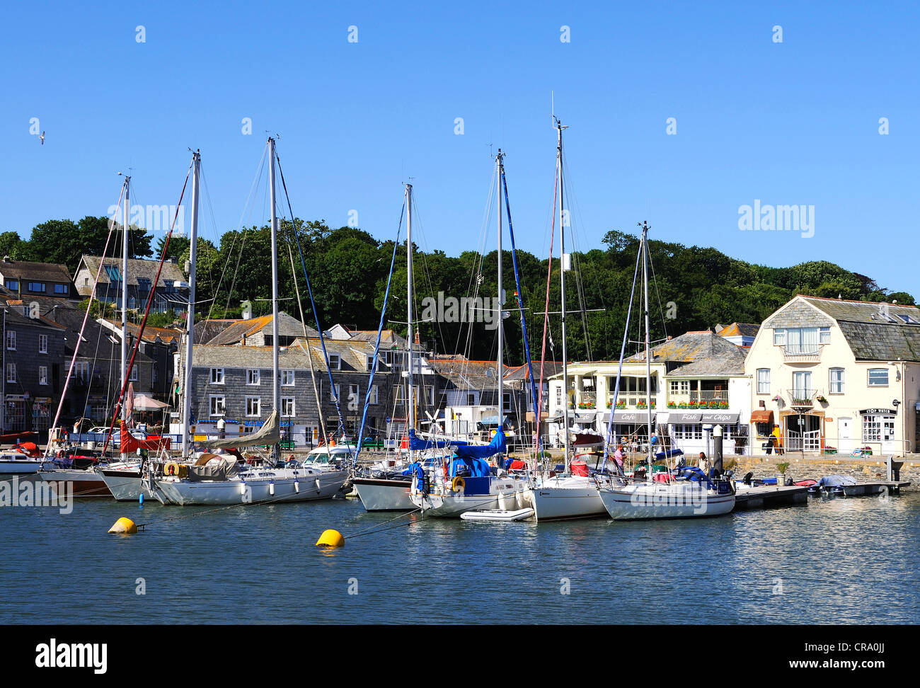 Padstow harbour cornwall boat hi-res stock photography and images - Alamy