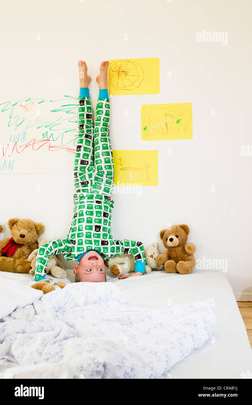 Headstand Bed Headstand Bed
