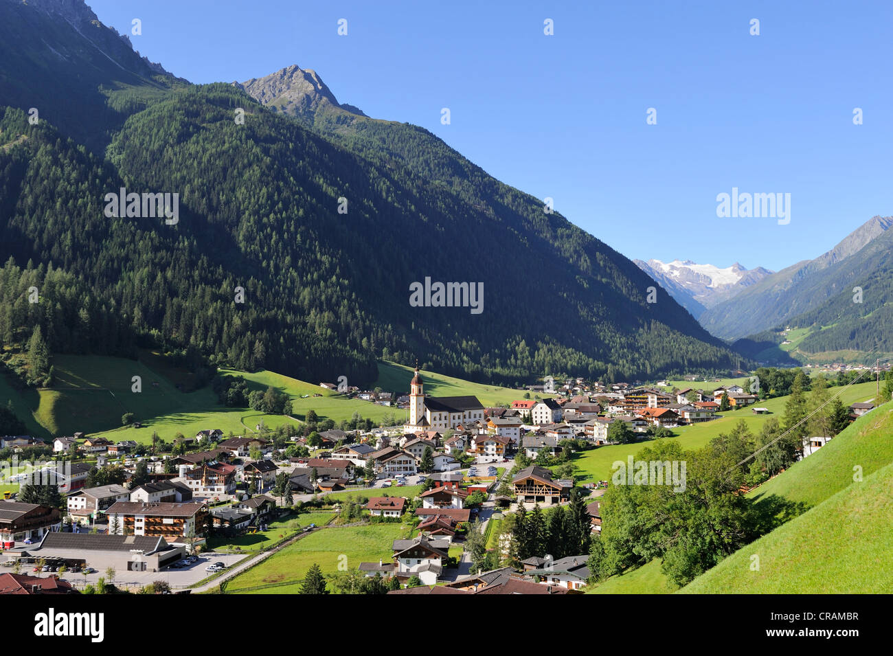 Neustift im Stubaital, Stubaital valley, with the parish church in the town centre, district of Innsbruck, Tyrol, Austria Stock Photo