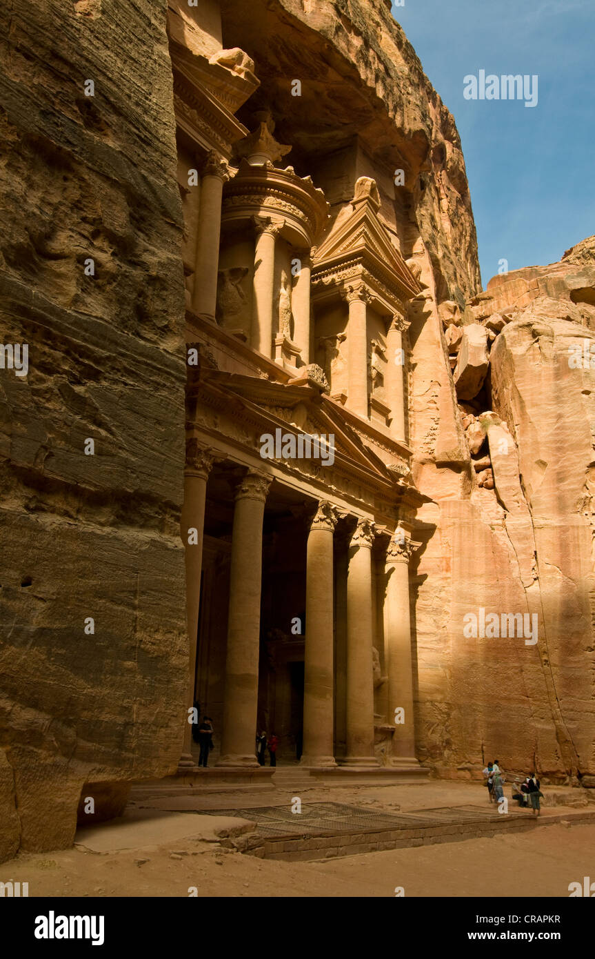 Treasury or Al Khazneh in the rock, Petra, UNESCO World Heritage Site, Jordan, Middle East Stock Photo