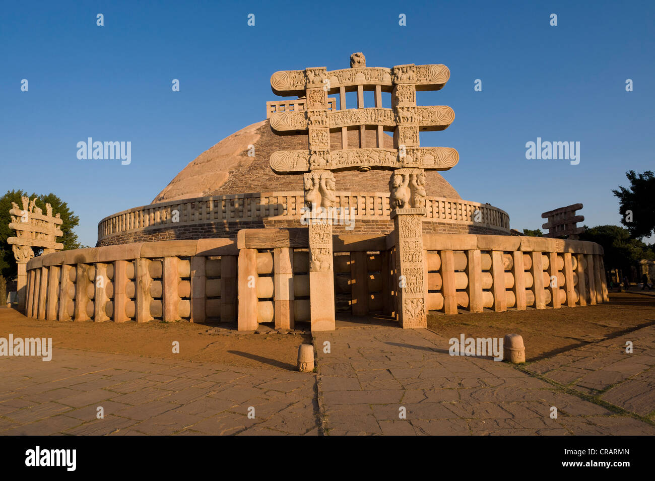 Stupas of Sanchi, UNESCO World Heritage site, built by King Ashoka, Mauryan dynasty, Sanchi, Vidisha in Madhya Pradesh Stock Photo
