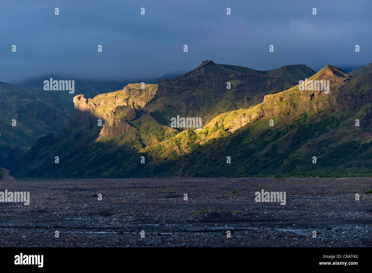 Thorsmoerk mountain ridge, Icelandic highlands, Southern Iceland ...