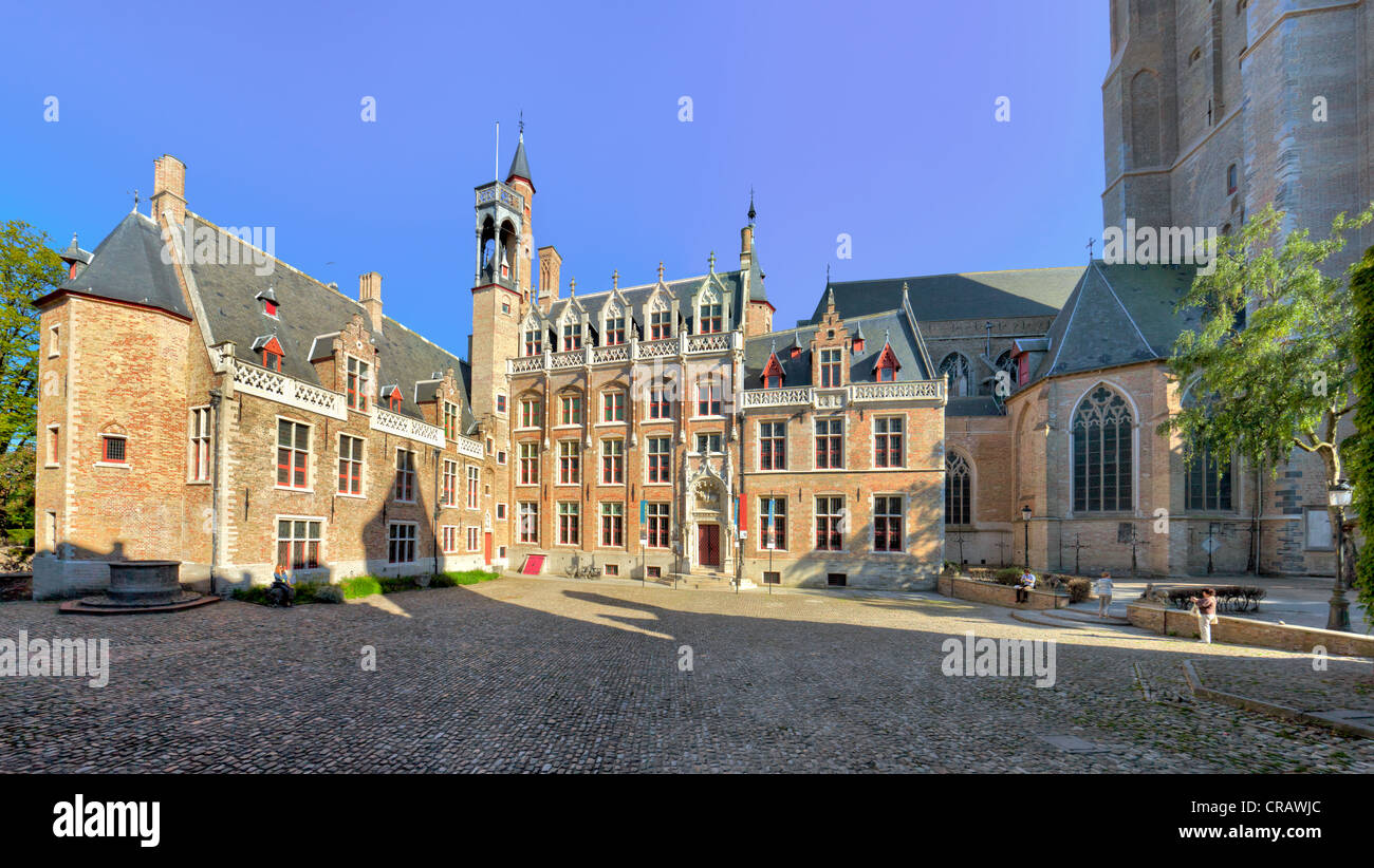 Gruuthusemuseum at the Church of Our Lady, Onze-Lieve-Vrouwekerk, historic town centre of Bruges, UNESCO World Heritage Site Stock Photo