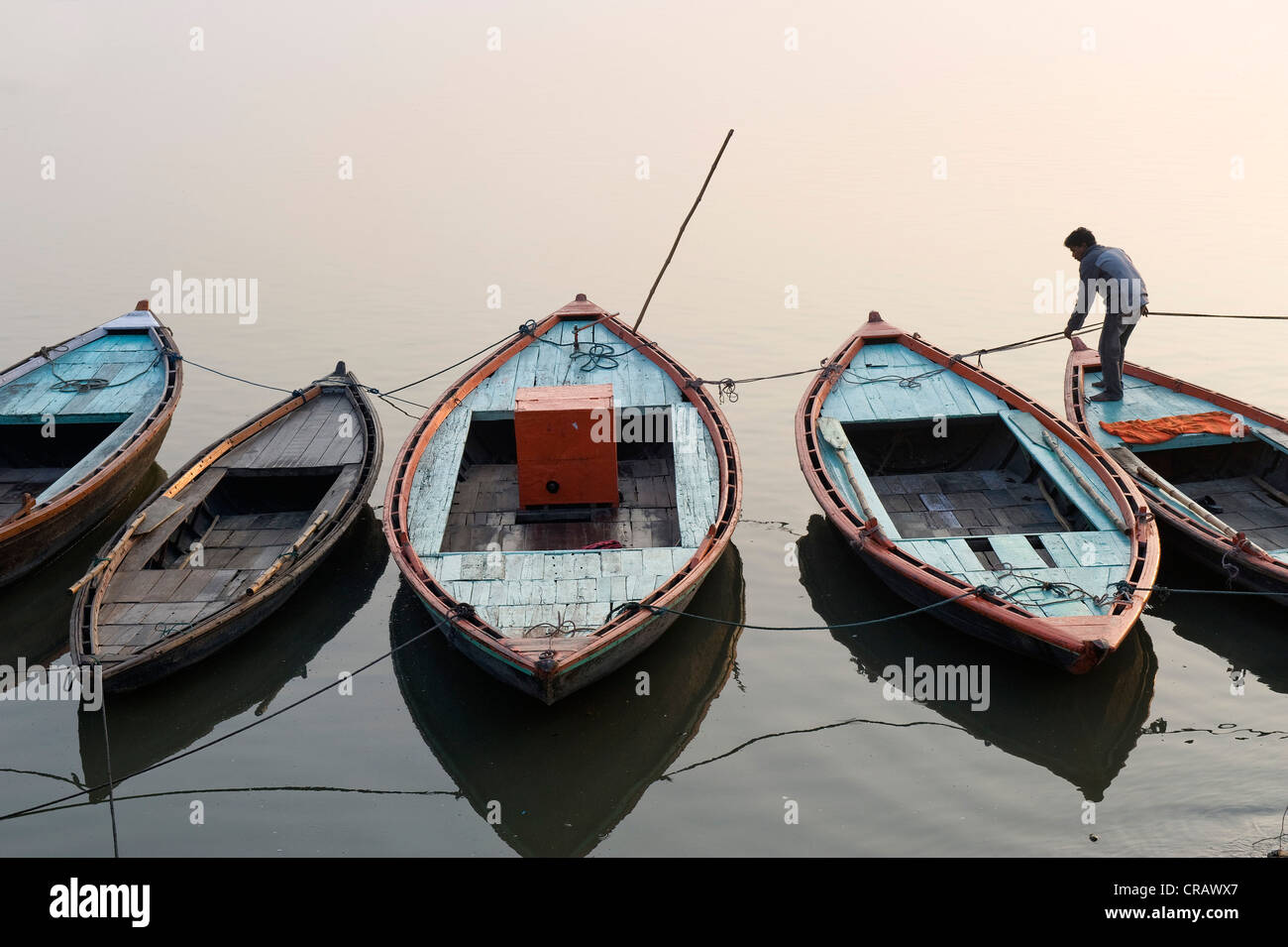 Asian river boats hi-res stock photography and images - Alamy
