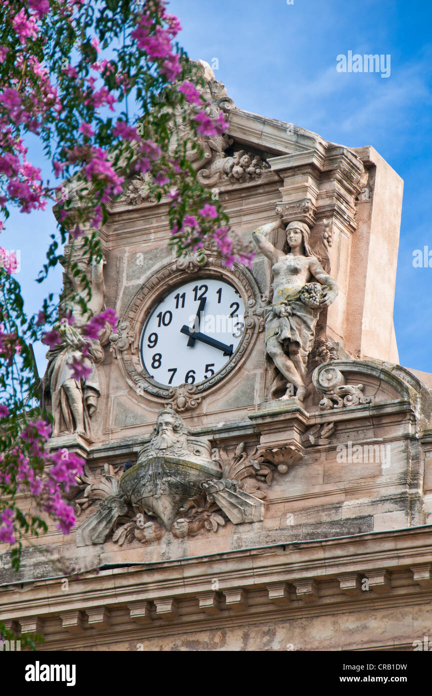 Ornate Clock High Resolution Stock Photography and Images - Alamy