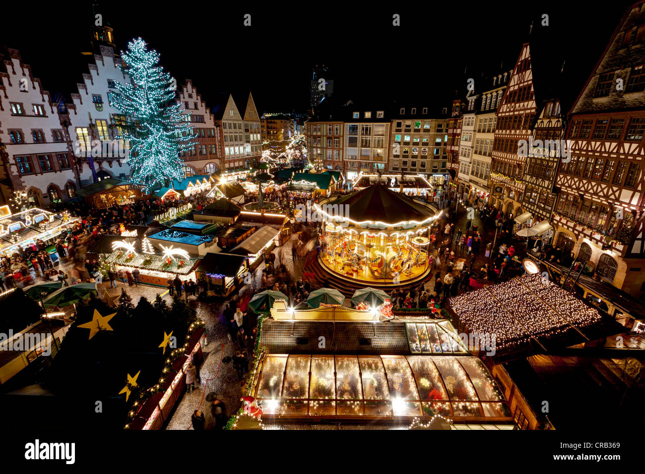 Christmas market on Roemer square, Frankfurt am Main, Hesse, Germany