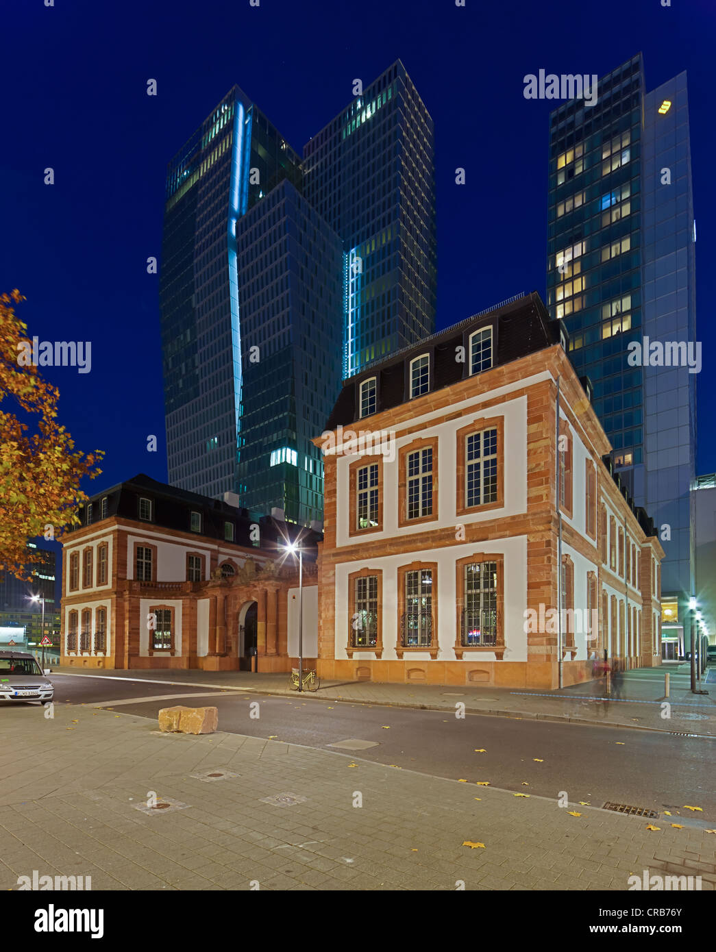 Thurn und taxis platz hires stock photography and images Alamy