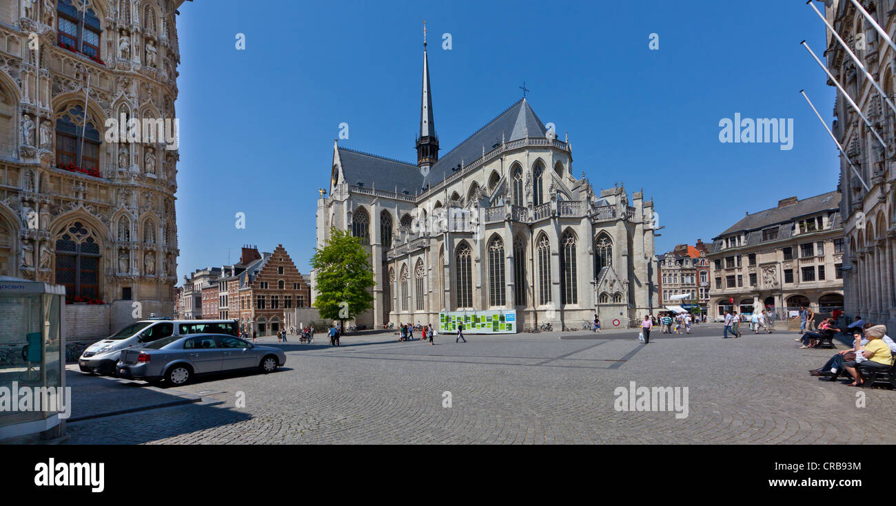 Church of St Pieter, Sint-Pieterskerk church on Grote Markt square and street cafes, Leuven, Belgium, Europe Stock Photo