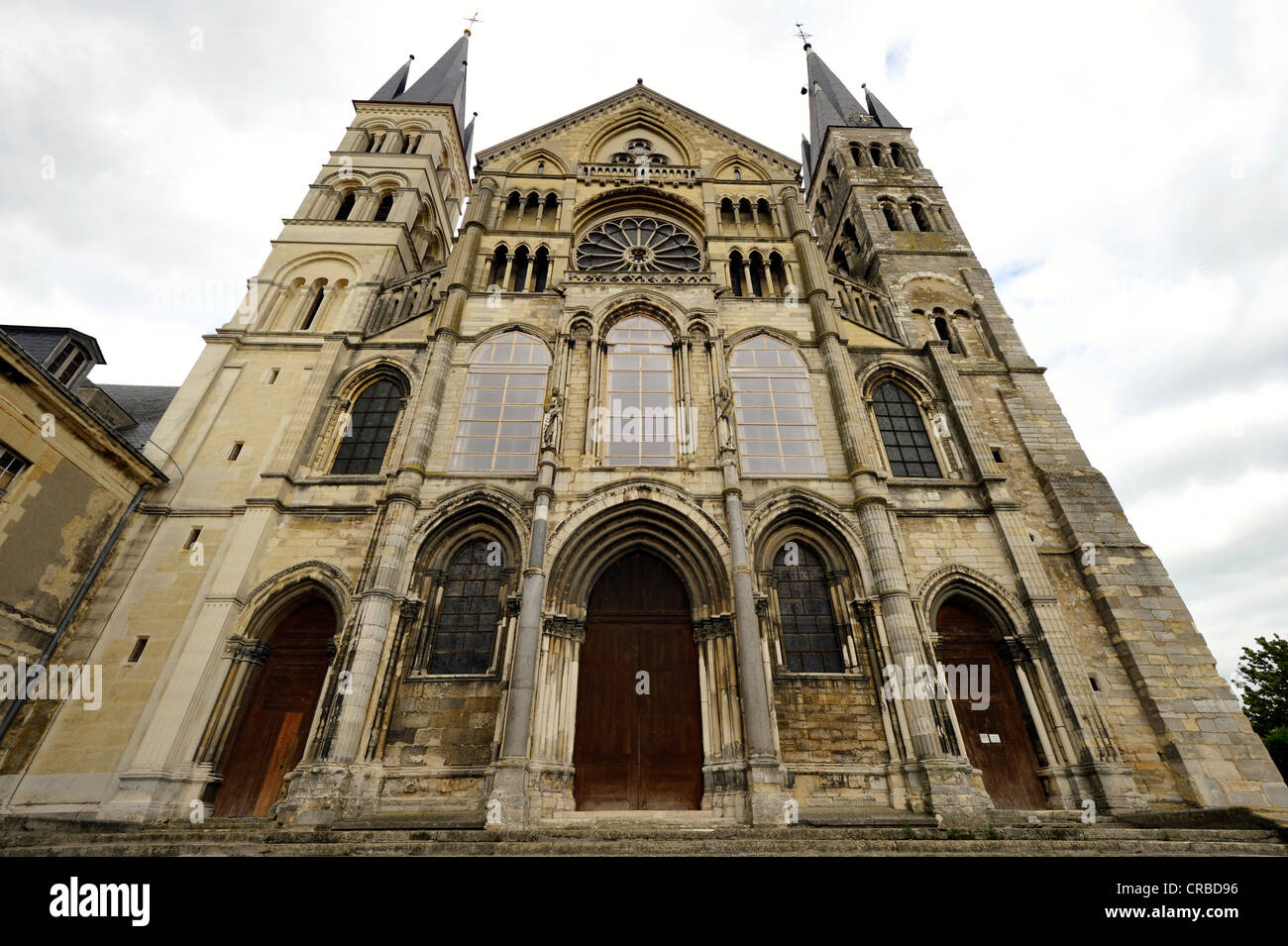 Twin towers, entrance portal, western facade, SaintRemi Basilica