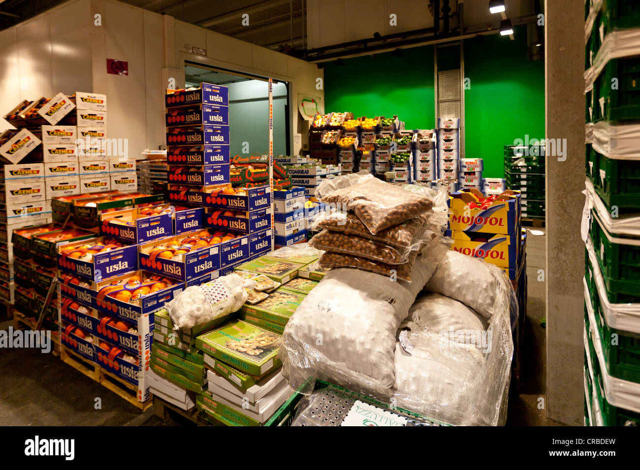 Wholesale for fresh produce, fruit and vegetables, Frankfurt, Hesse